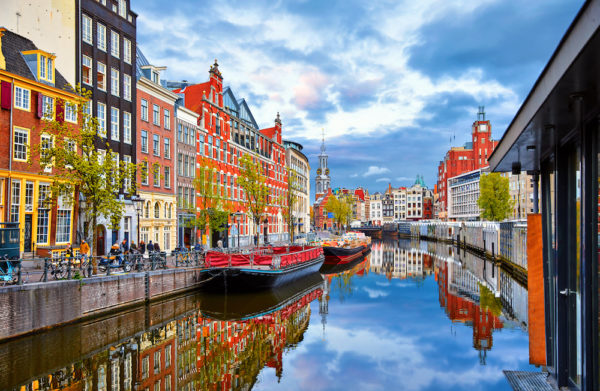 Amsterdam Canal - Oceandiva build location