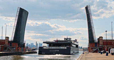 Oceandiva London arriving into the city